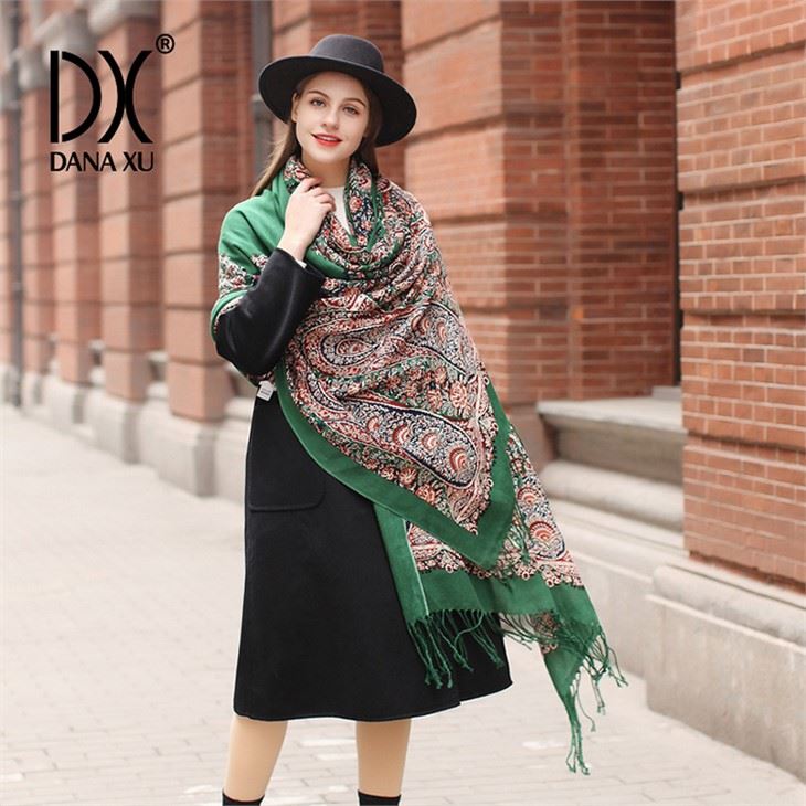  Wool Knitted Scarf Embroidered