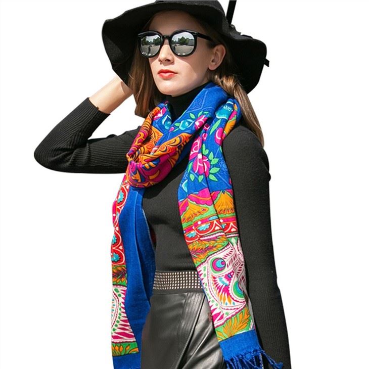 Customized  Design 10% Silk 90% Wool Scarf