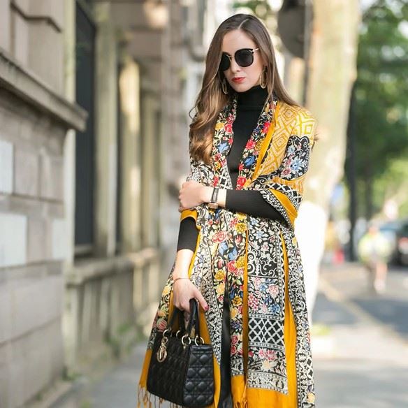 Exquisite Canary Cashmere Wrap Printed Scarf