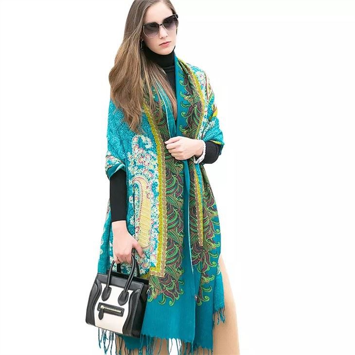 Handmade 100% Woolscarf Hook Flower Shawl