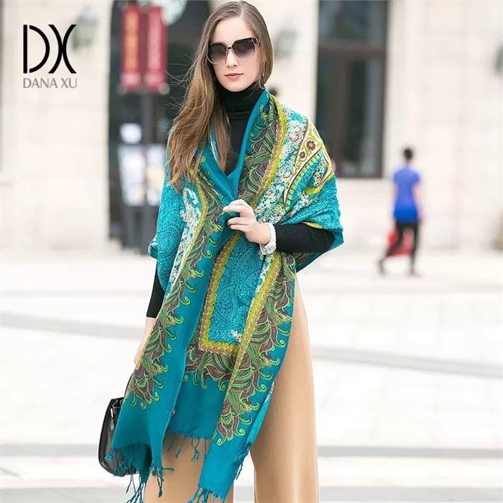 Woolscarf Hook Flower Shawl