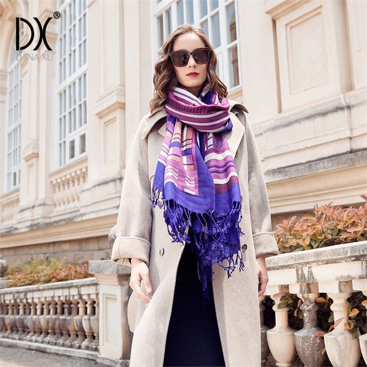 New Classic Stole Tassel Long Wool Scarfs factory