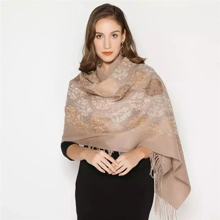 Winter Scarf Embroidered Shawl Ponchos For Women factory