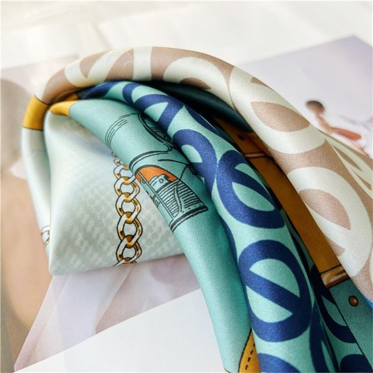 Women's Versatile Square Decorative Silk Scarf Manufacturers