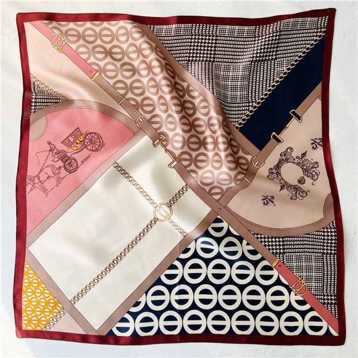 Customized Women's Versatile Square Decorative Silk Scarf