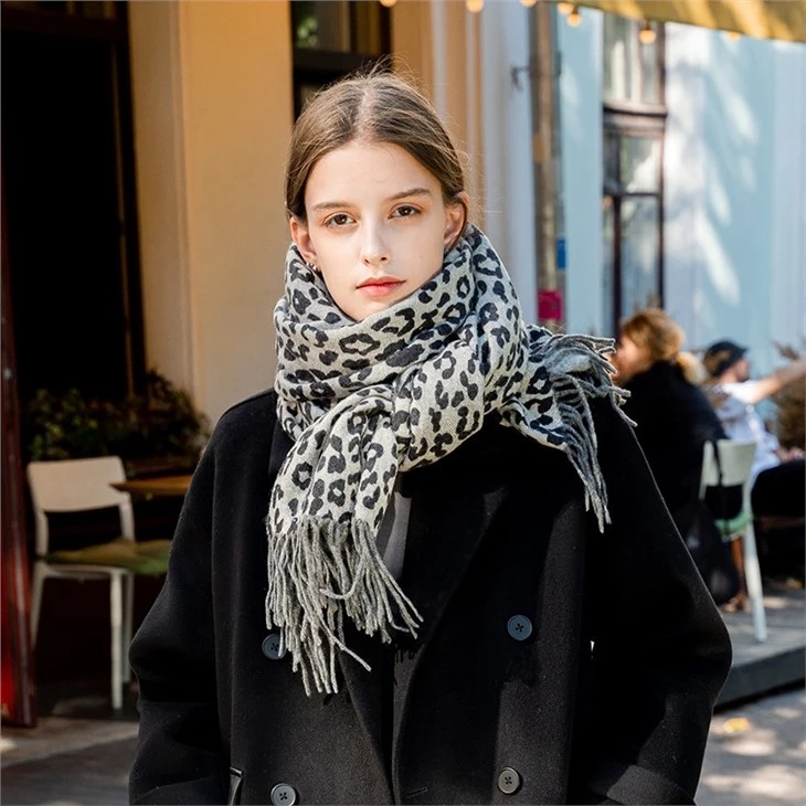 Autumn And Winter Scarf Leopard Print Double-Sided Warm And Comfortable Shawl For Women