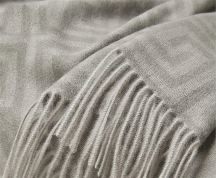 Pure Wool Blanket Winter Thickened Jacquard Warm Home Travel Wool Blanket